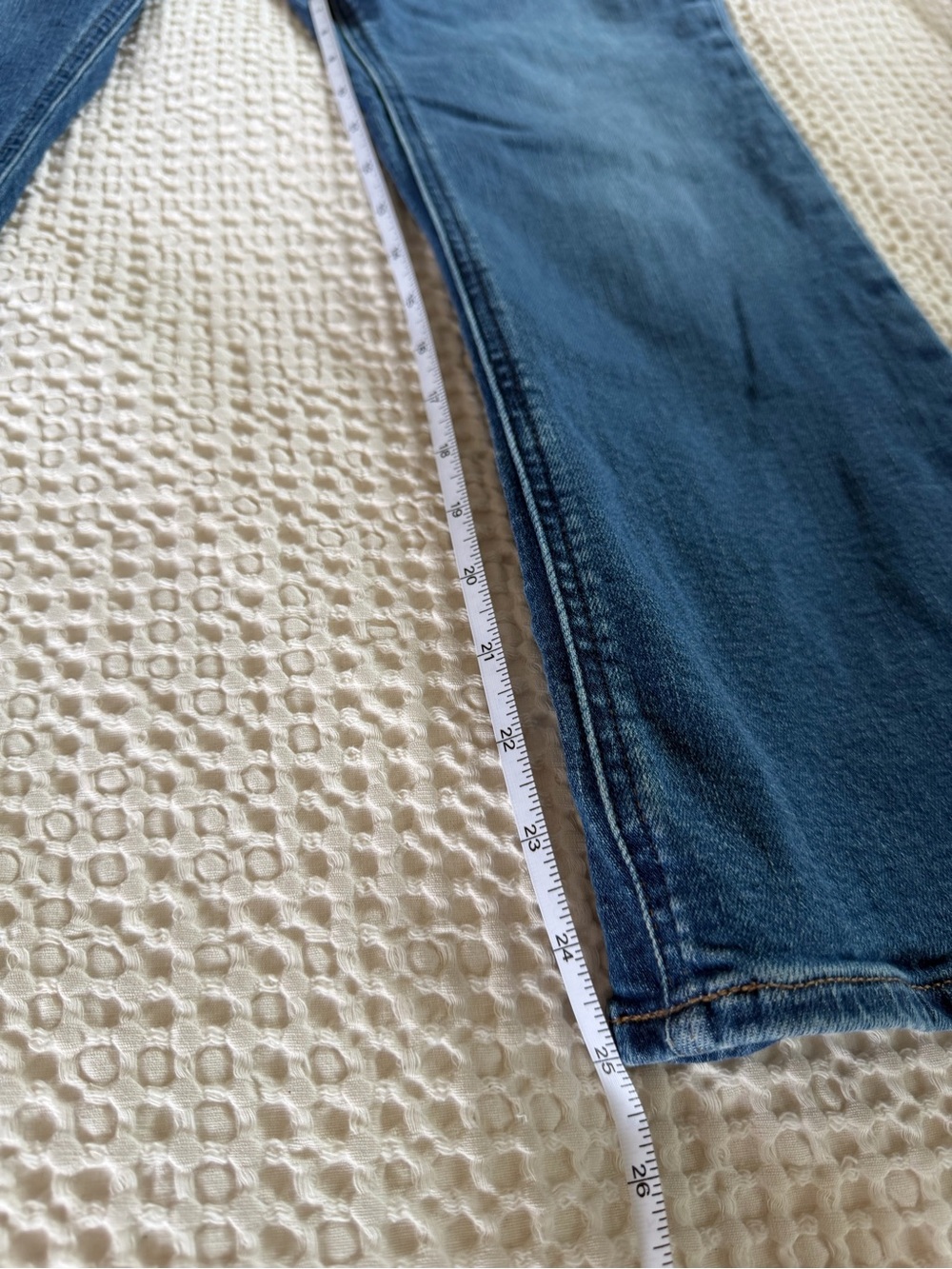 J.Crew Mid-Rise Flare Crop Jeans Size 29 Medium Blue - Picture 8 of 11